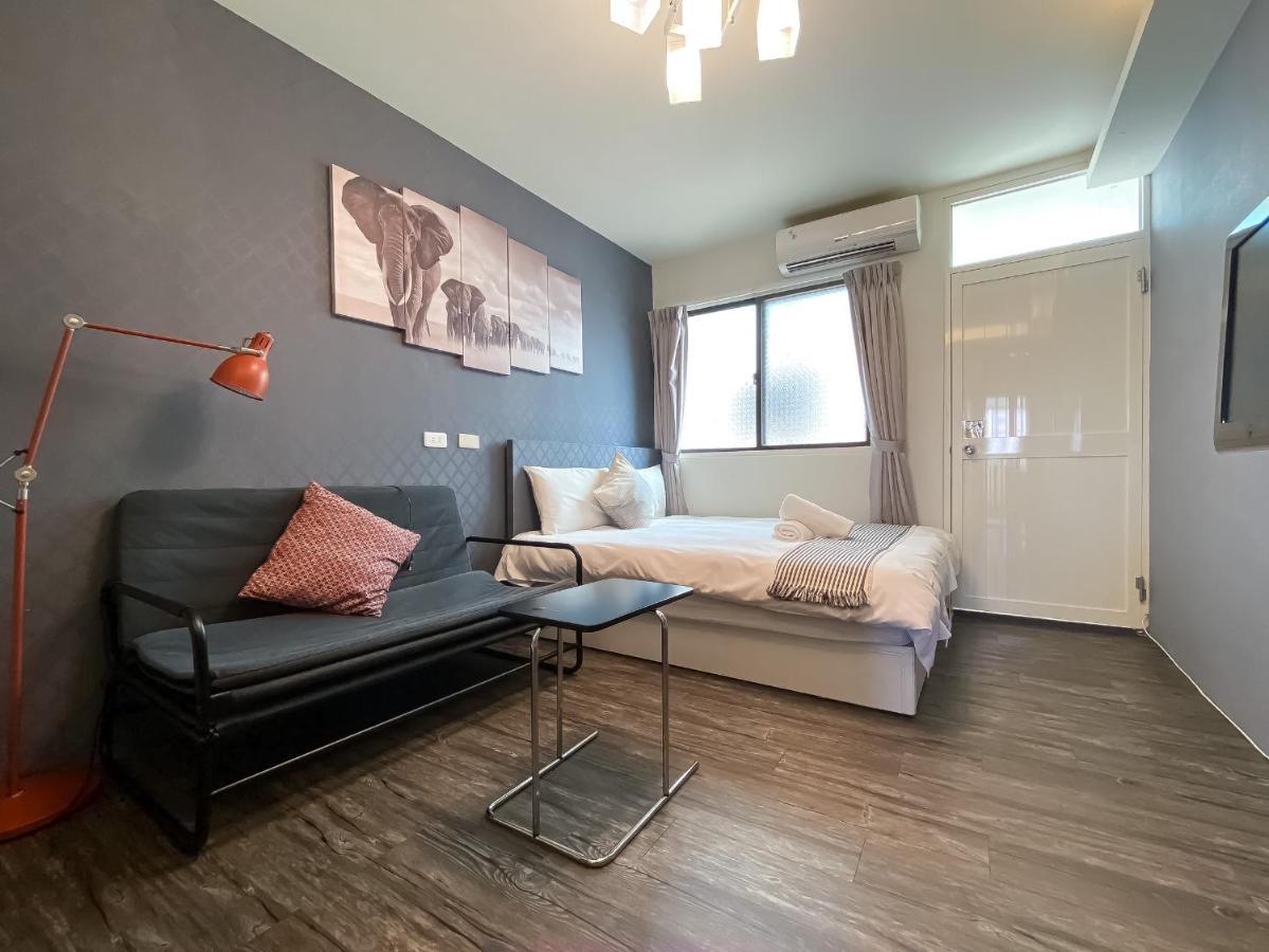 Hotel Fengjia Sleep Taichung Exterior foto
