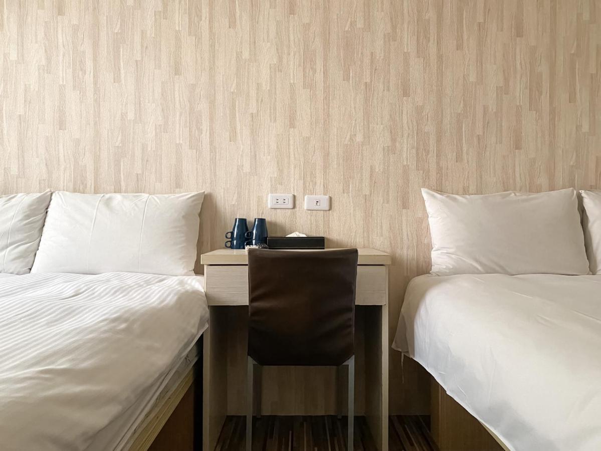Hotel Fengjia Sleep Taichung Exterior foto